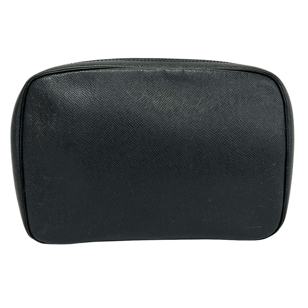 Louis Vuitton Trousse Toilette GM Taiga Pouch M30212